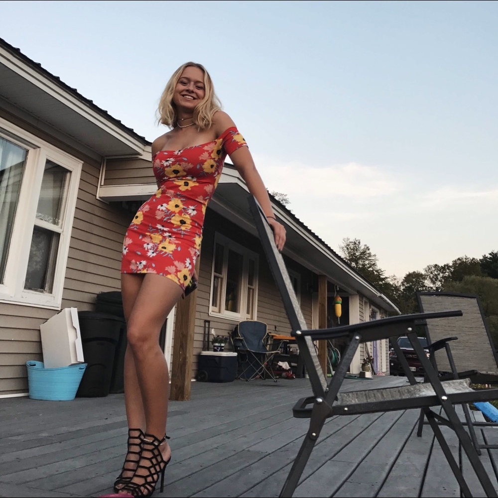 Meet your Posher, Amelia